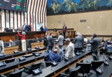 Alba aprova aumento salarial de até 22% para policiais baianos