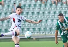 Vitória arranca empate com a Chapecoense na Arena Condá